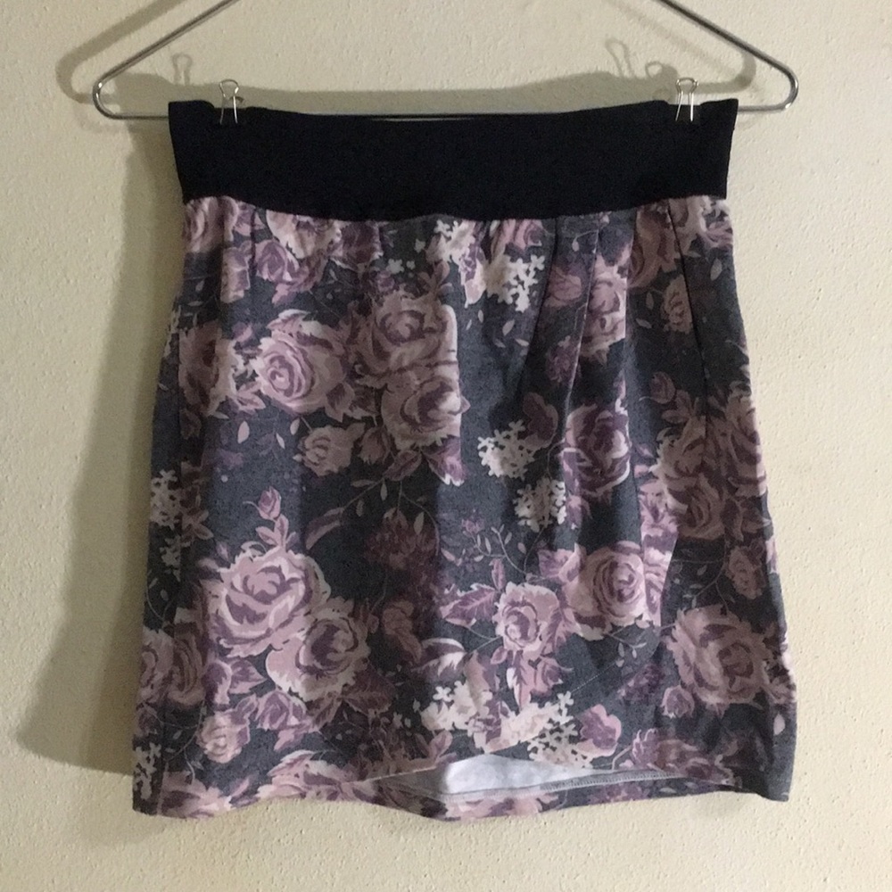 Slit floral midi skirt